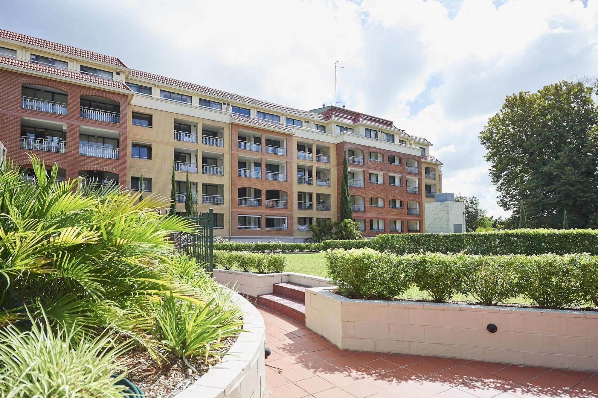 Waldorf Randwick Serviced Apartments エクステリア 写真
