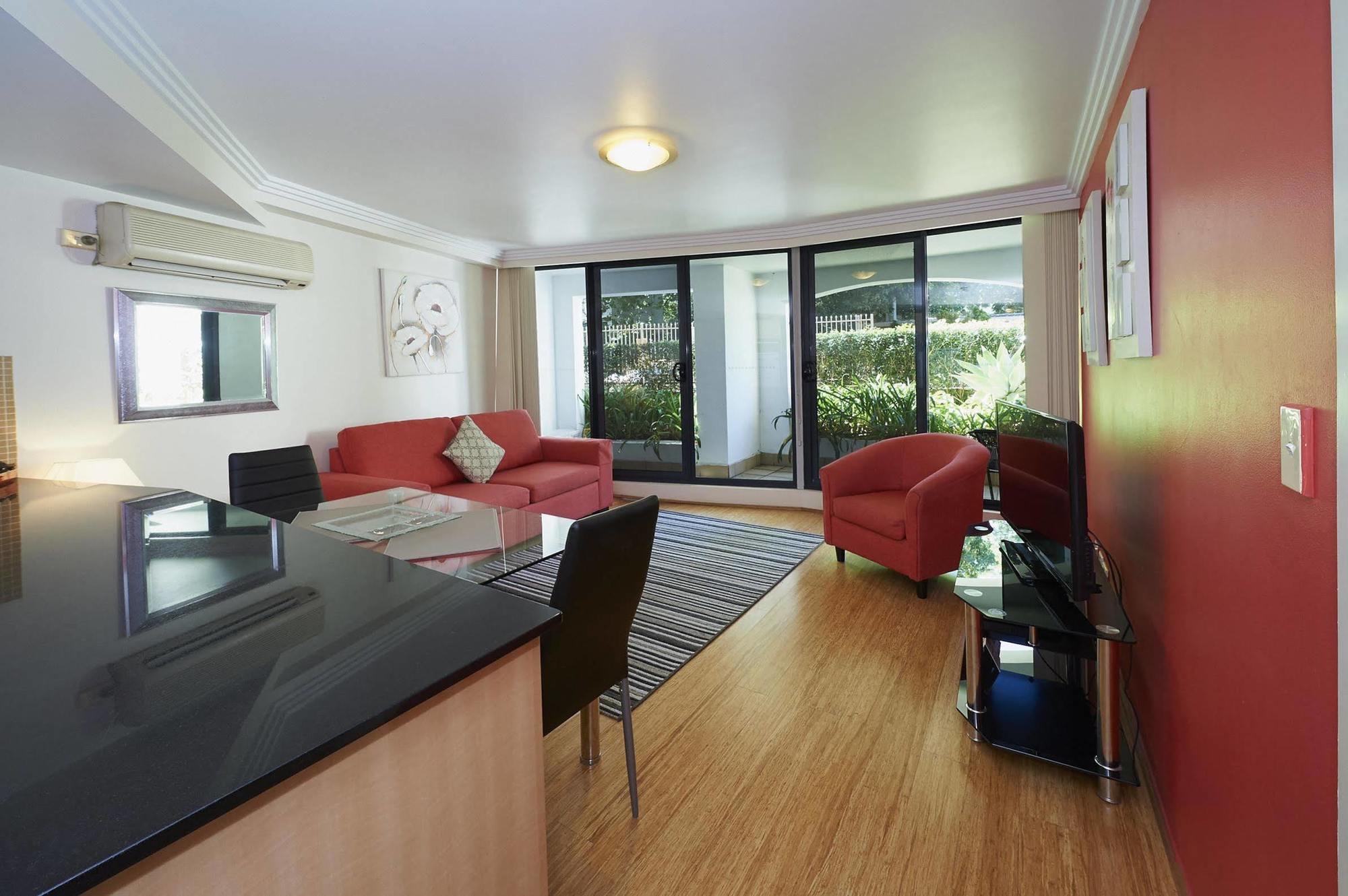 Waldorf Randwick Serviced Apartments エクステリア 写真
