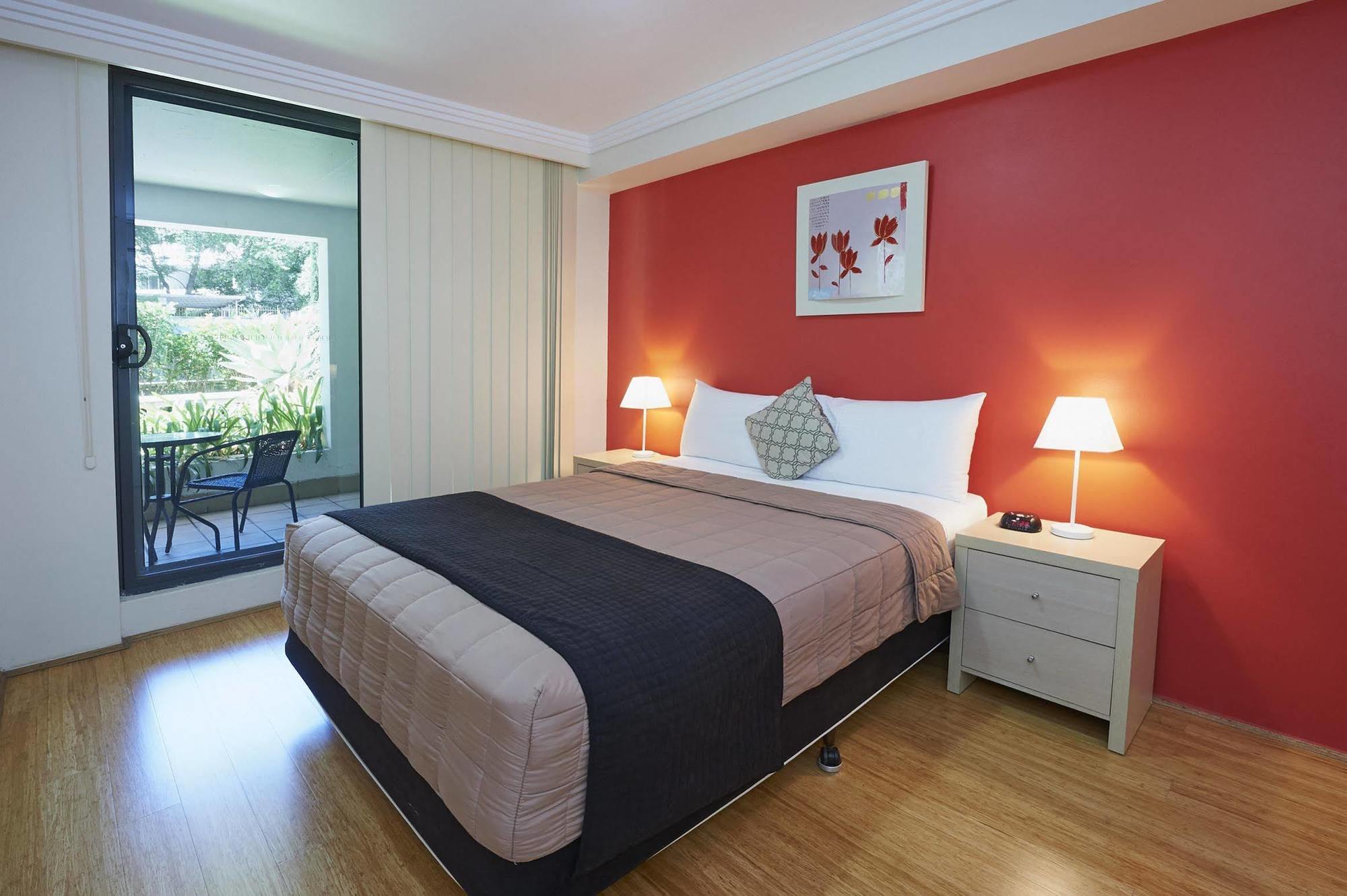 Waldorf Randwick Serviced Apartments エクステリア 写真