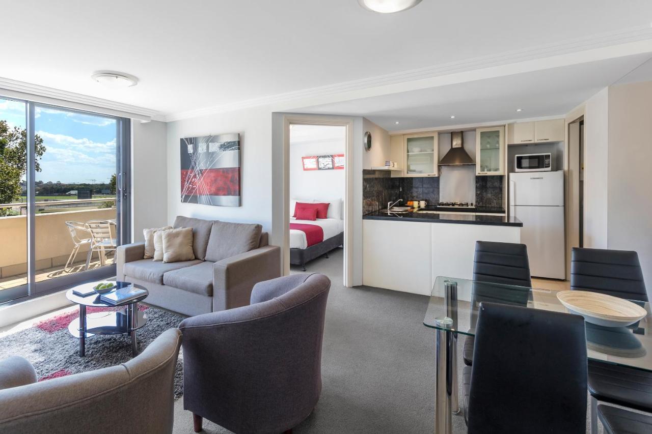 Waldorf Randwick Serviced Apartments エクステリア 写真