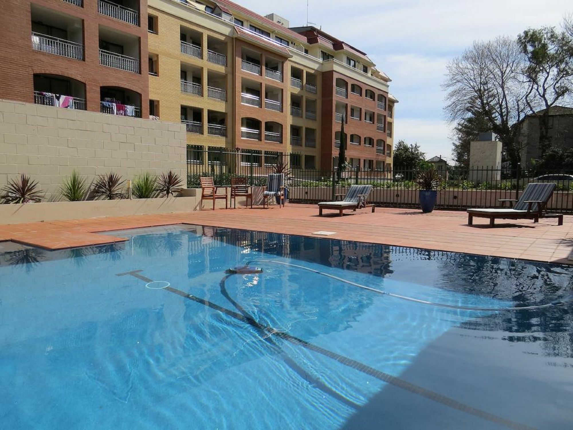 Waldorf Randwick Serviced Apartments エクステリア 写真